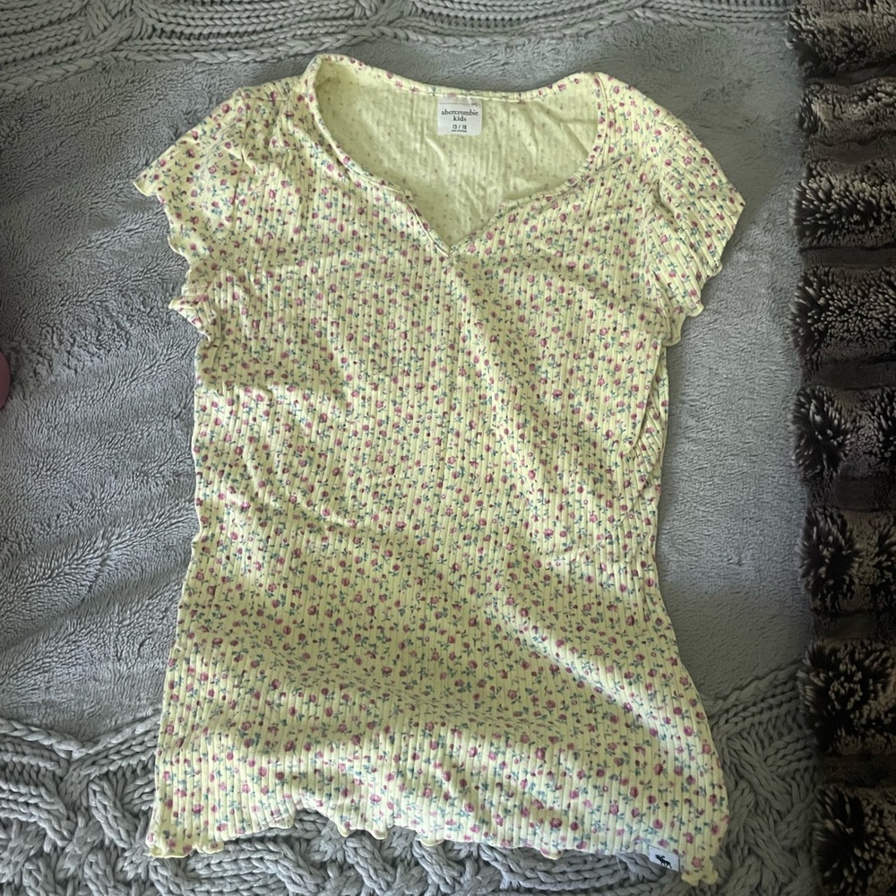 Abercrombie Kids Yellow Floral Top size 15-16